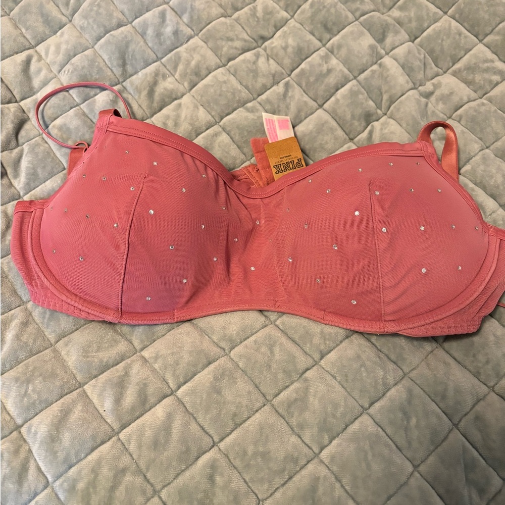 PINK Victoria's Secret Pink Underwire Bra with Textured Design